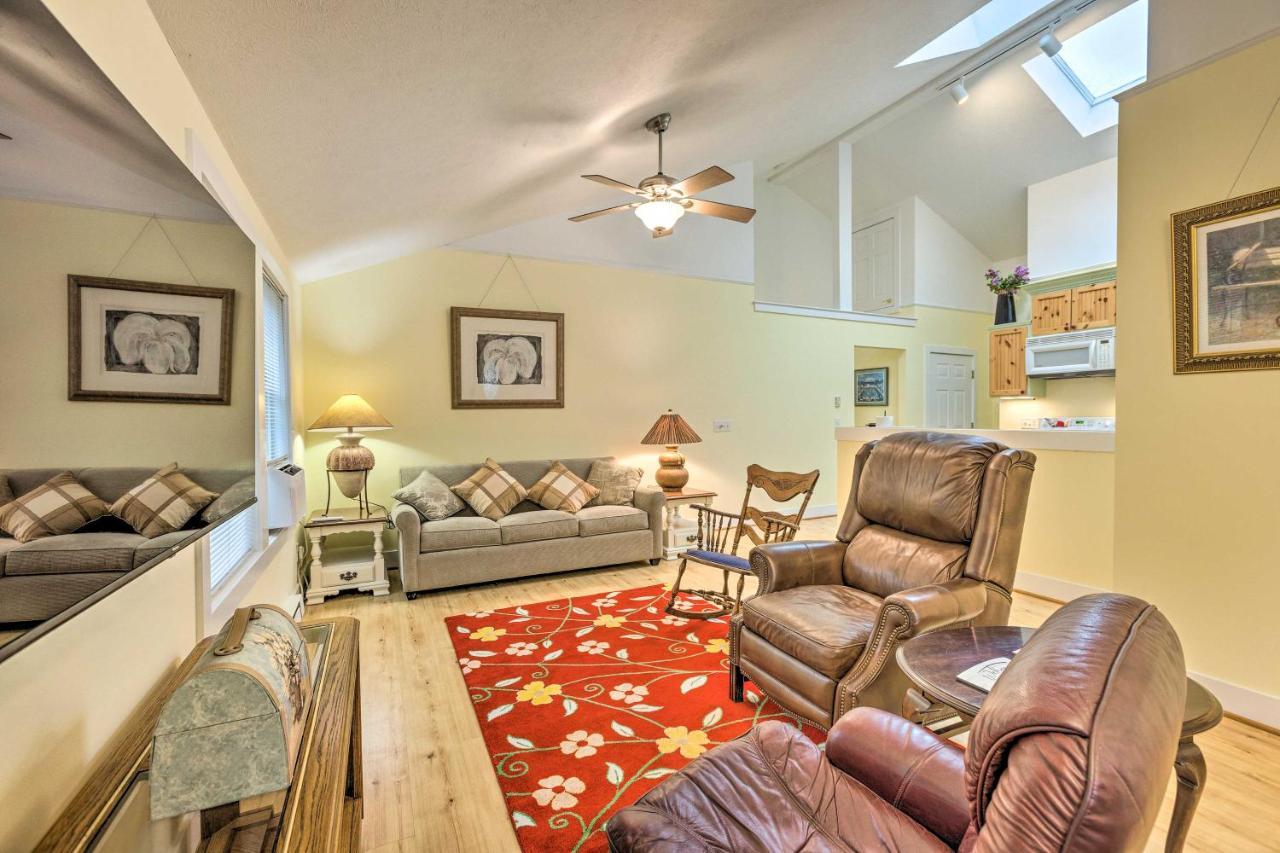 Charming Retreat Near Downtown Frankfort And Beaches エクステリア 写真