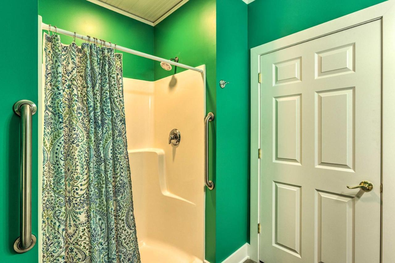 Charming Retreat Near Downtown Frankfort And Beaches エクステリア 写真