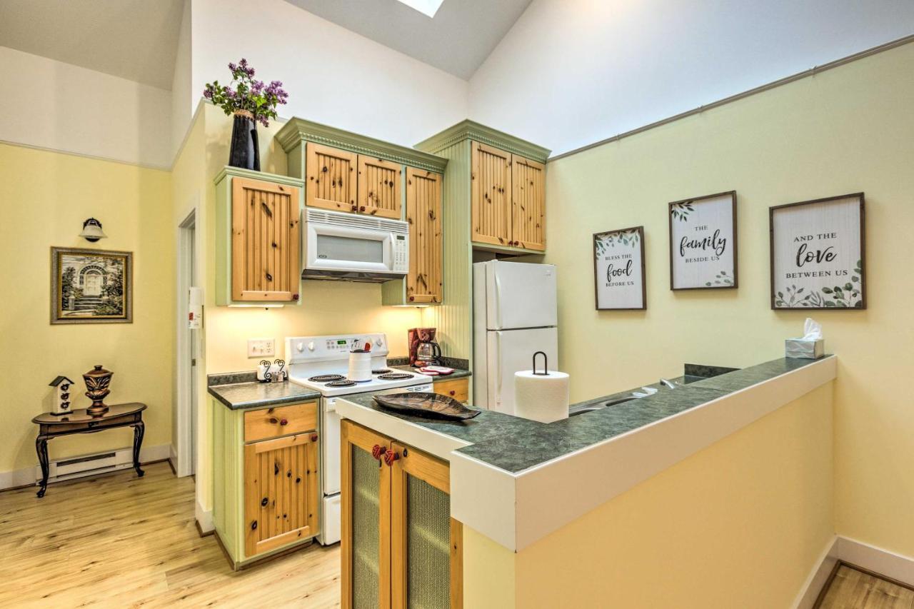 Charming Retreat Near Downtown Frankfort And Beaches エクステリア 写真